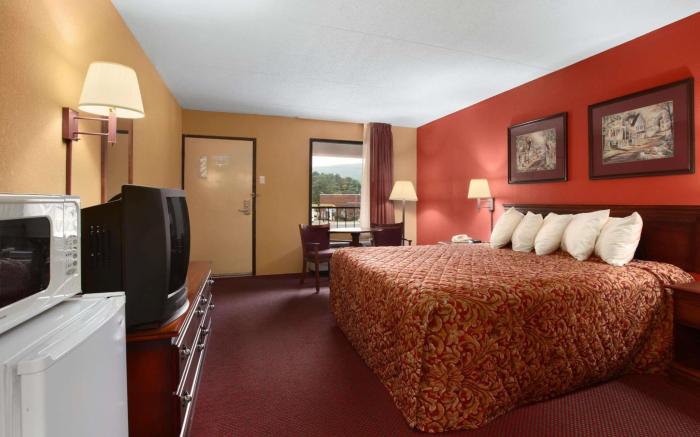 Days Inn by Wyndham Harriman