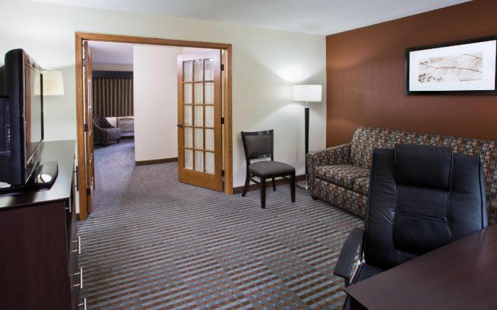 AmericInn by Wyndham Lincoln North