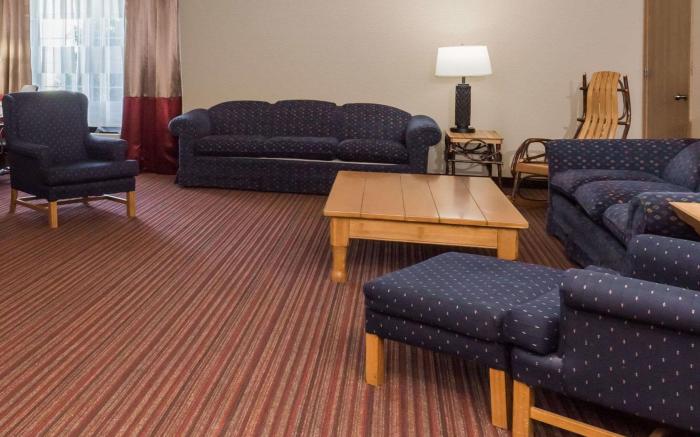 Baymont by Wyndham Mequon Milwaukee Area