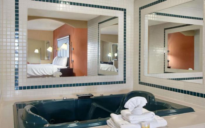 Days Inn by Wyndham Longview South