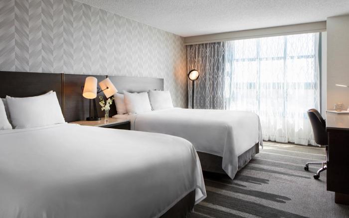 Renaissance Los Angeles Airport Hotel
