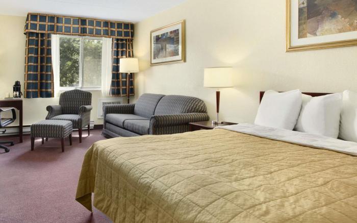 Travelodge by Wyndham Ottawa East