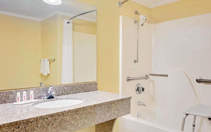 Super 8 By Wyndham Cartersville