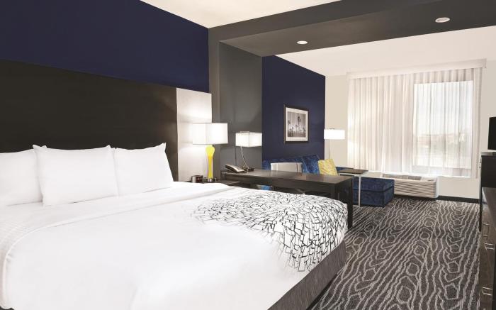 La Quinta Inn & Suites by Wyndham Odessa N. - Sienna Tower