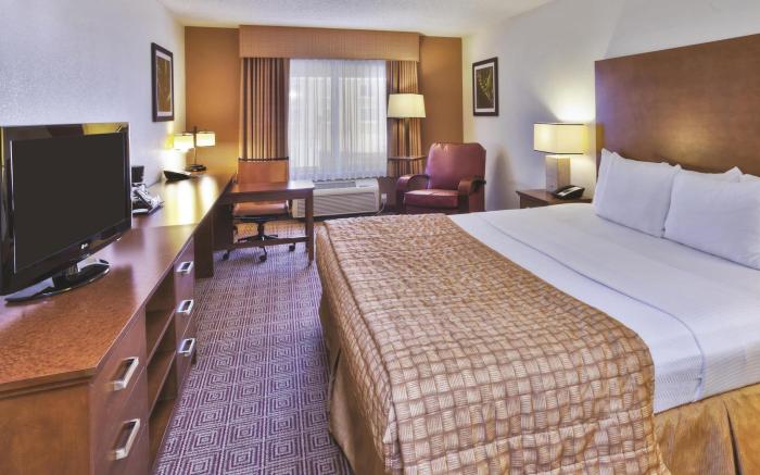 La Quinta Inn & Suites by Wyndham Danbury