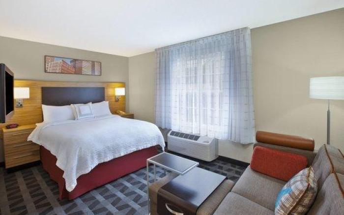 TownePlace Suites Milwaukee Brookfield
