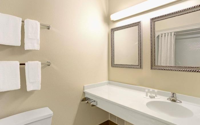 Super 8 By Wyndham Gurnee