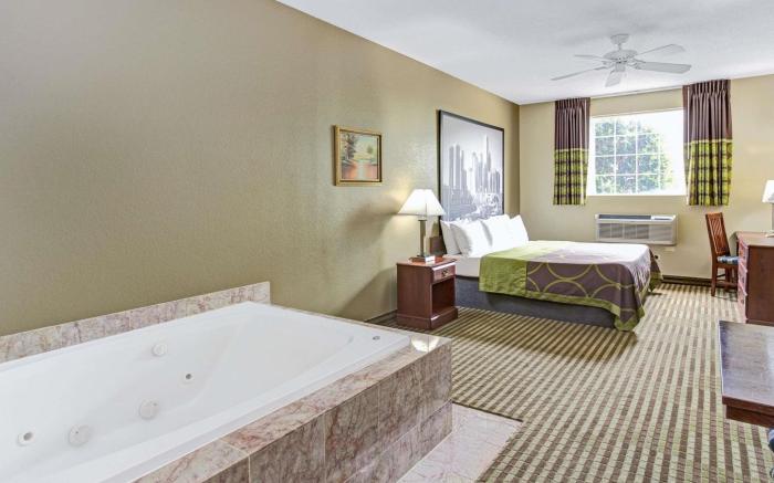 Super 8 By Wyndham Gurnee