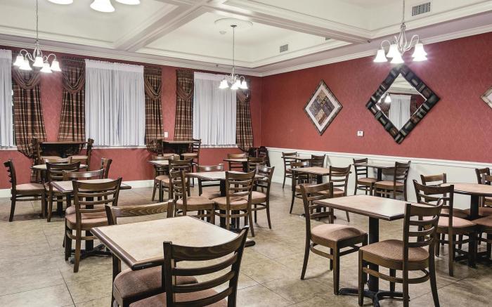 Americas Best Value Inn & Suites Gun Barrel City