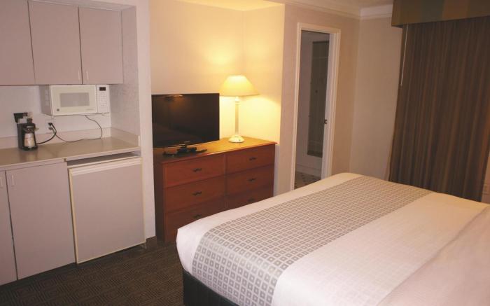 Super 8 by Wyndham Austin South