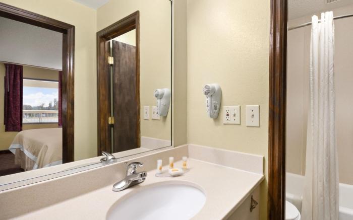 Days Inn by Wyndham Jacksonville NC
