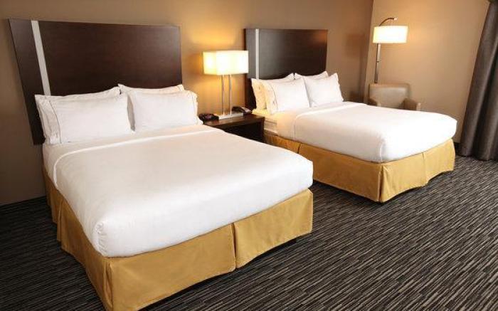 Holiday Inn Express & Suites Omaha South Ralston Arena By IHG