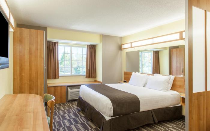 Microtel Inn & Suites by Wyndham Johnstown