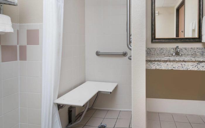 AmericInn by Wyndham Fort Dodge
