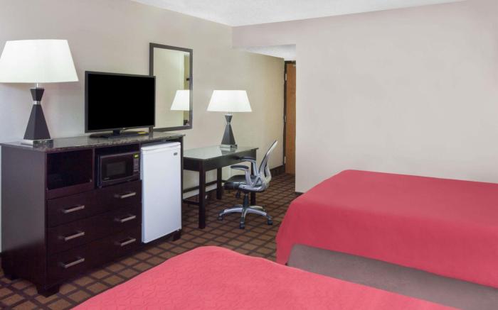 Super 8 By Wyndham Chicago Il