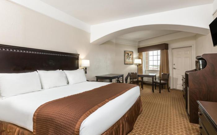 Baymont by Wyndham Galveston