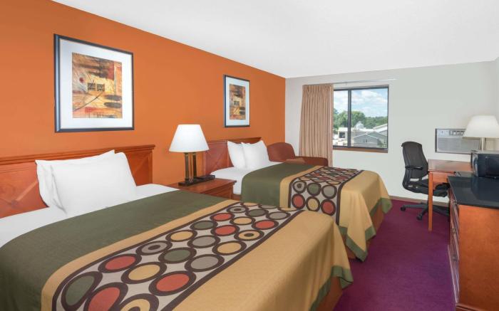 Super 8 By Wyndham Algona