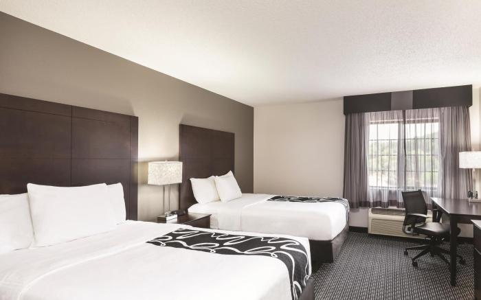 La Quinta Inn & Suites by Wyndham San Antonio Riverwalk