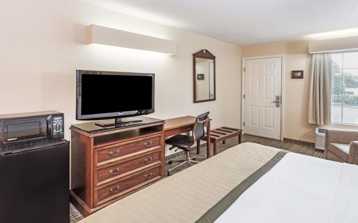 Baymont by Wyndham Valdosta at Valdosta Mall