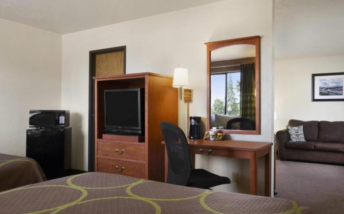 Super 8 by Wyndham Port Angeles at Olympic National Park