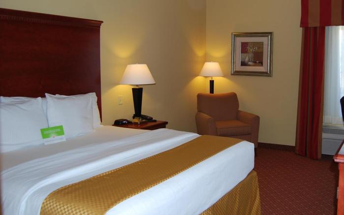 La Quinta Inn & Suites by Wyndham Fairfield TX