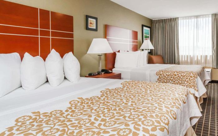 Days Inn by Wyndham Windsor Locks / Bradley Intl Airport