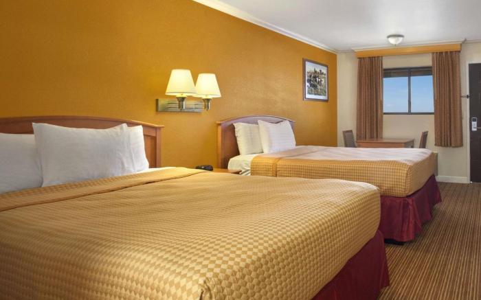Travelodge by Wyndham Lemoore Near Naval Air Station