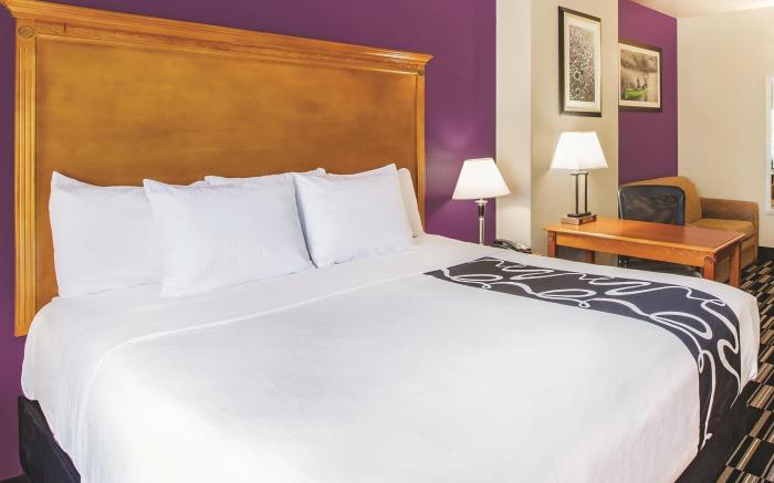 La Quinta Inn & Suites by Wyndham Ada