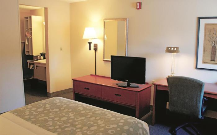 La Quinta Inn & Suites by Wyndham Albuquerque Journal Ctr NW
