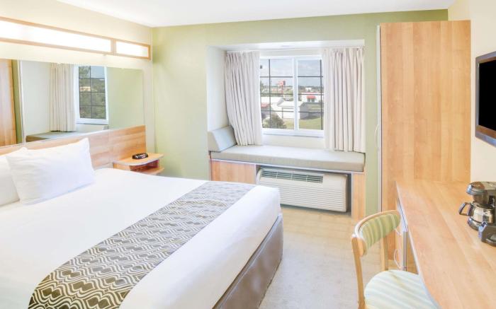 Microtel Inn & Suites by Wyndham Saraland/North Mobile