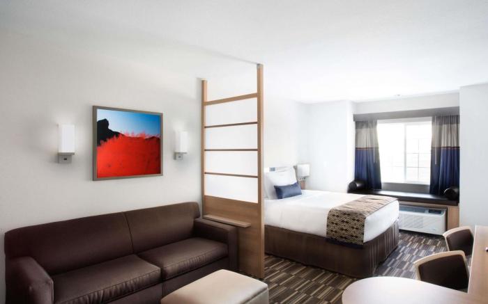 Microtel Inn & Suites by Wyndham Naples Vernal