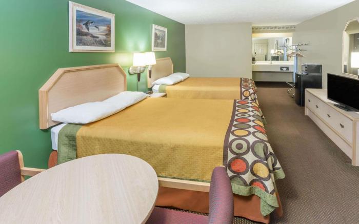 Super 8 By Wyndham Kosciusko