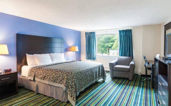 Days Inn by Wyndham Lincoln