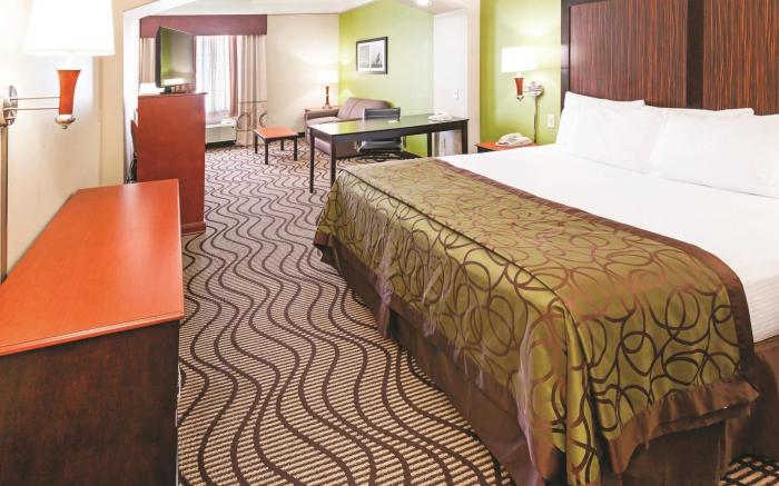 La Quinta Inn & Suites by Wyndham Corpus Christi Airport
