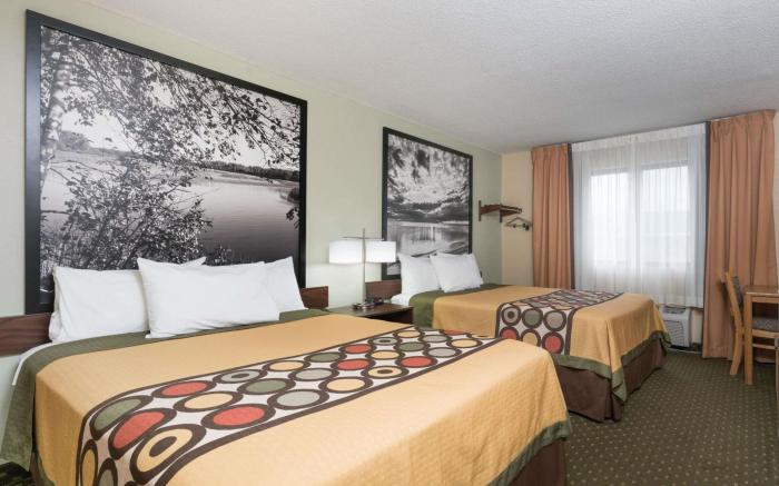 Super 8 By Wyndham Alexandria Mn