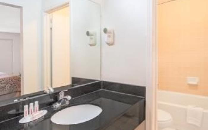Americas Best Value Inn Holly Springs