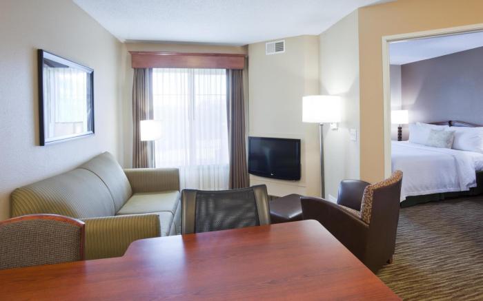 GrandStay Residential Suites Hotel - Eau Claire