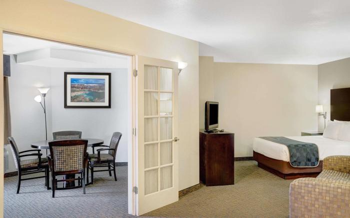 Days Inn & Suites by Wyndham Page Lake Powell