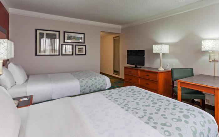 La Quinta Inn & Suites by Wyndham Seattle Sea-Tac Airport