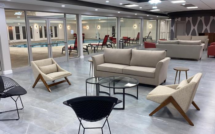 Ramada by Wyndham Hartford North / Bradley Airport