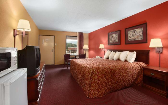 Days Inn by Wyndham Harriman