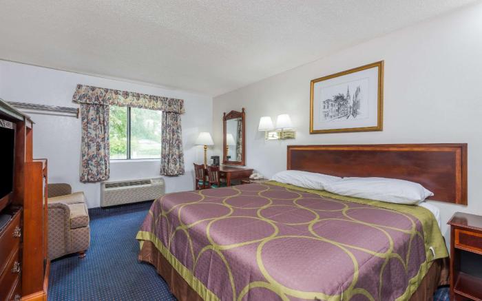 Super 8 By Wyndham Hartford