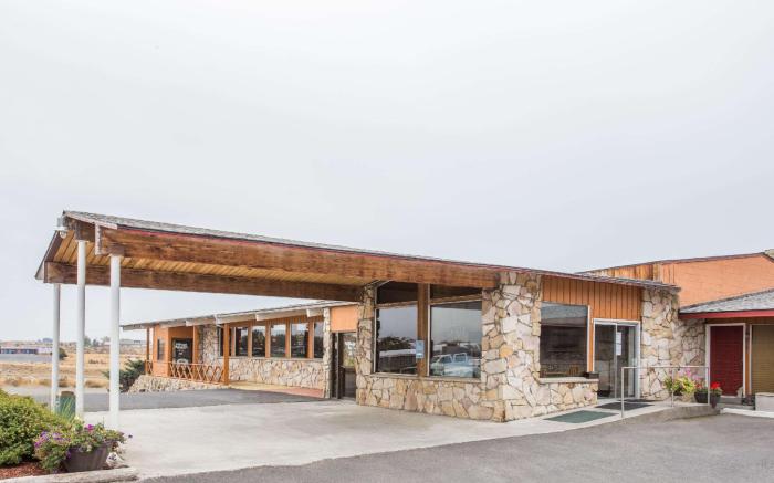 Knights Inn - Boardman OR
