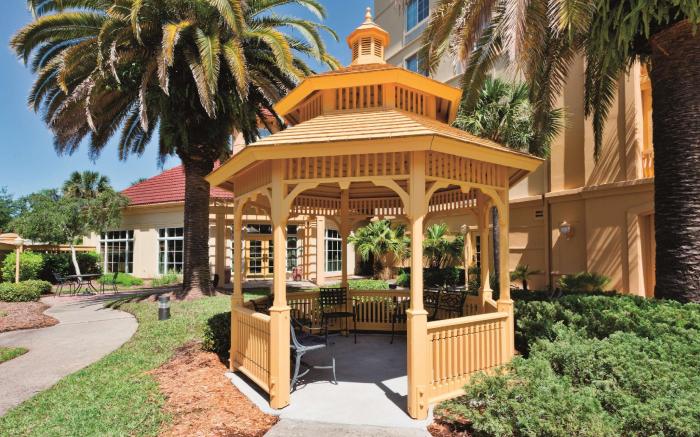 La Quinta Inn & Suites by Wyndham Jacksonville Butler Blvd