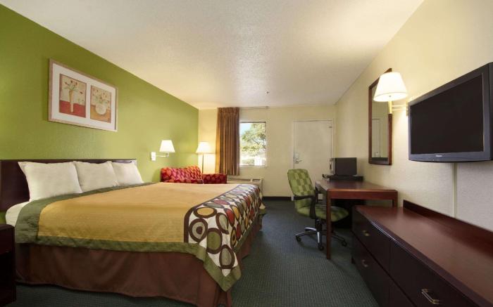 Super 8 By Wyndham Florence