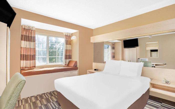 Microtel Inn & Suites by Wyndham Salisbury