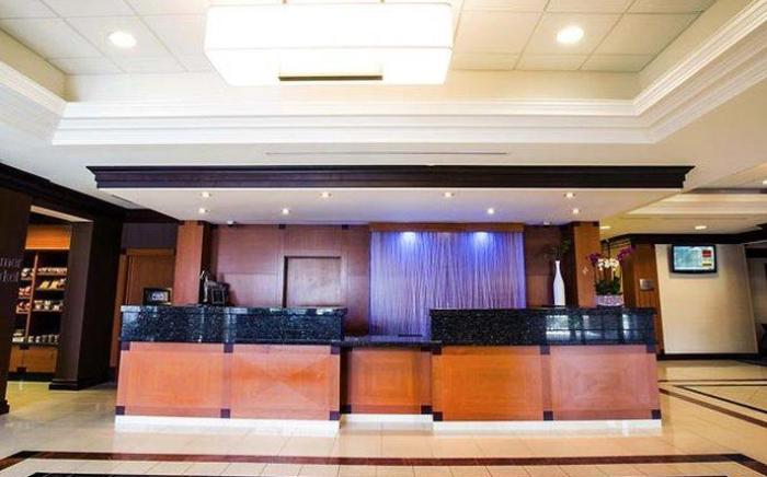Fairfield Inn & Suites by Marriott Toronto Airport