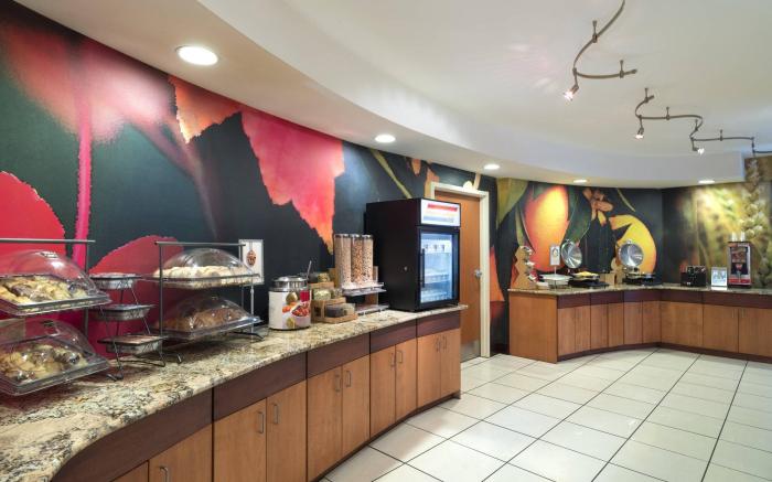 Fairfield Inn & Suites State College