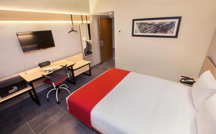 City Express Plus by Marriott Cabo San Lucas