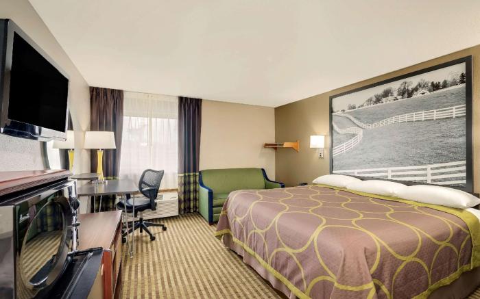 Super 8 by Wyndham Lexington/Hamburg Area